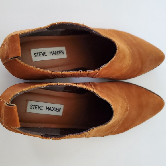 STEVE MADDEN Women Sz 9 AUCKLAND Western Cognac Leather Booties Cuban Heels EUC - Picture 9 of 14